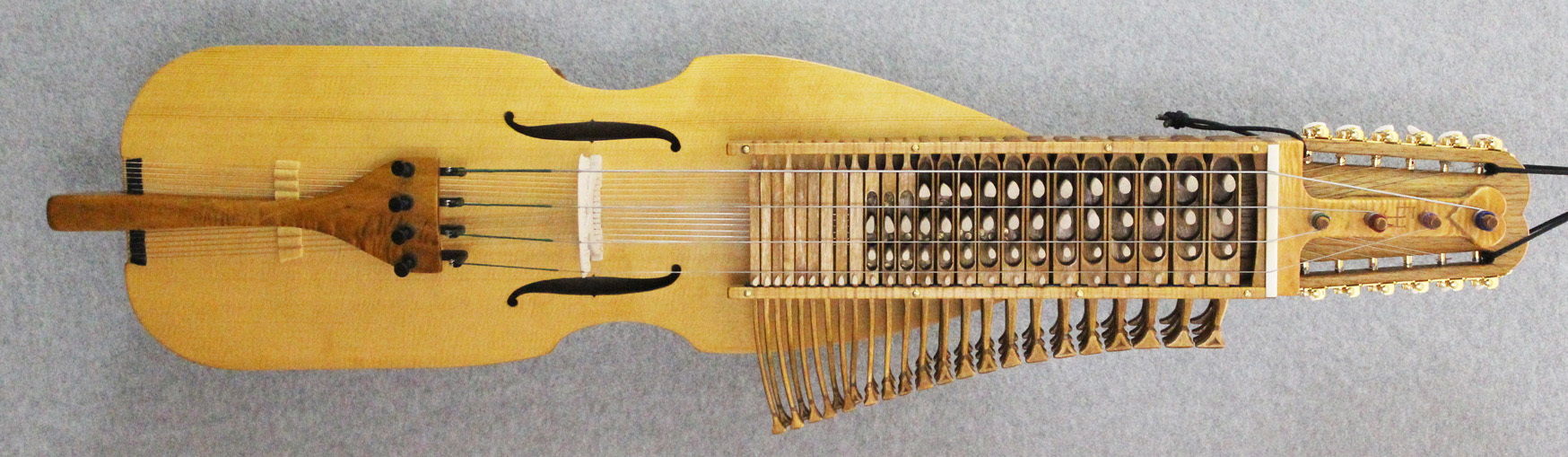 cello harpa